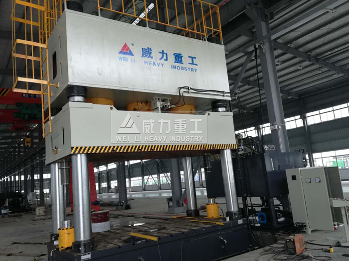 冲压汽车后桥专用四柱液压机